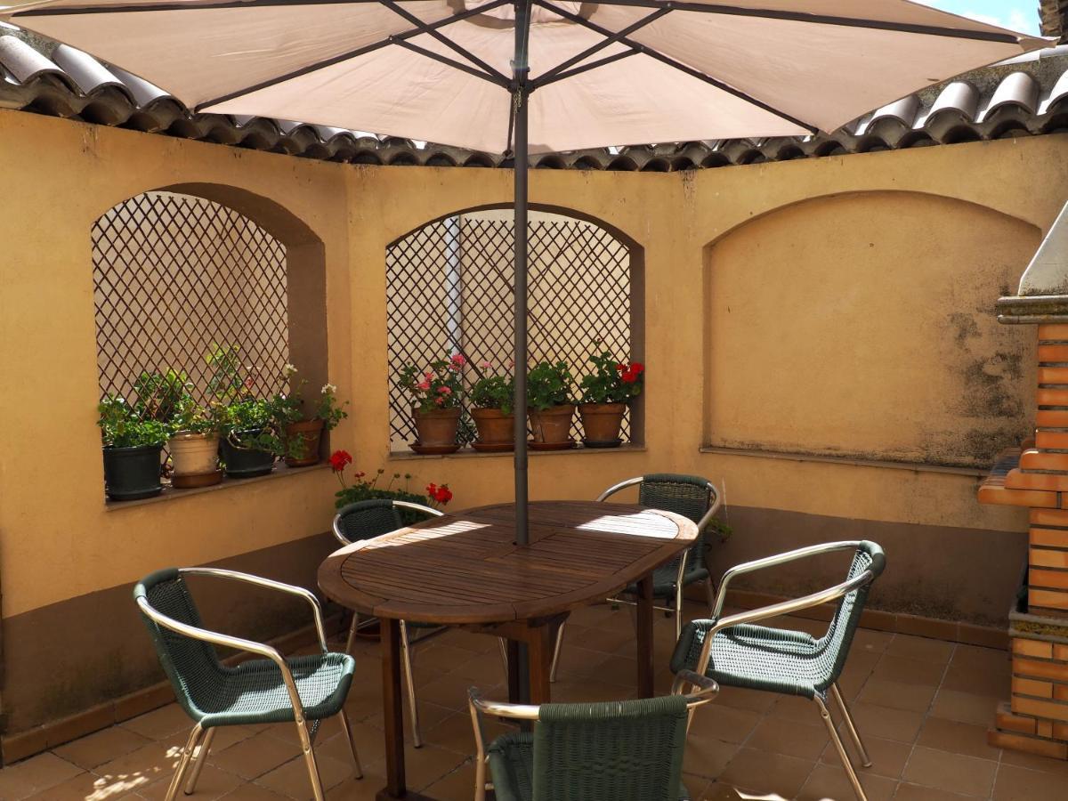 Casa De Nohales Guest House ภายนอก รูปภาพ