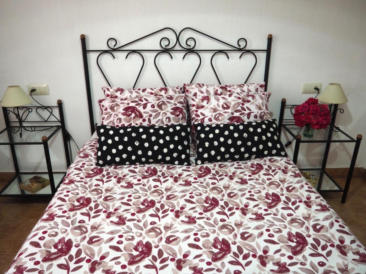 Casa De Nohales Guest House ภายนอก รูปภาพ