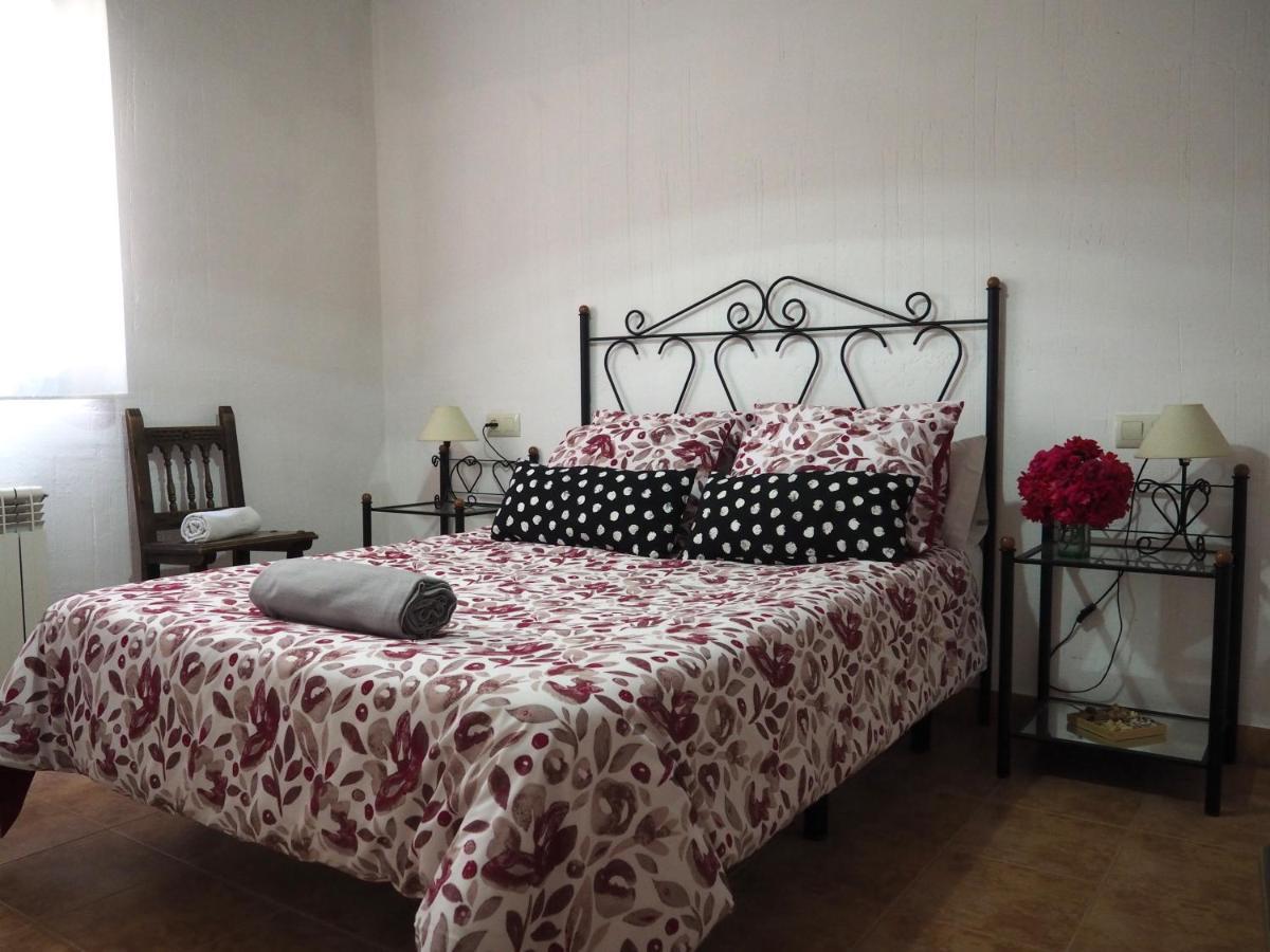 Casa De Nohales Guest House ภายนอก รูปภาพ