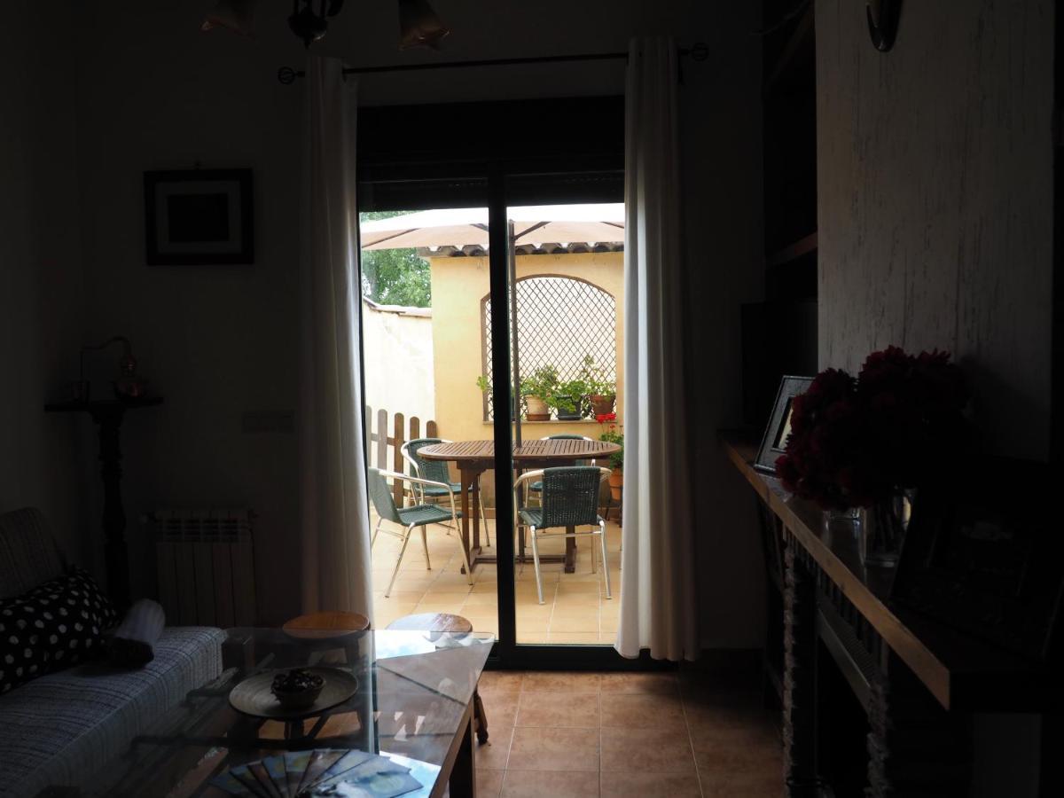 Casa De Nohales Guest House ภายนอก รูปภาพ