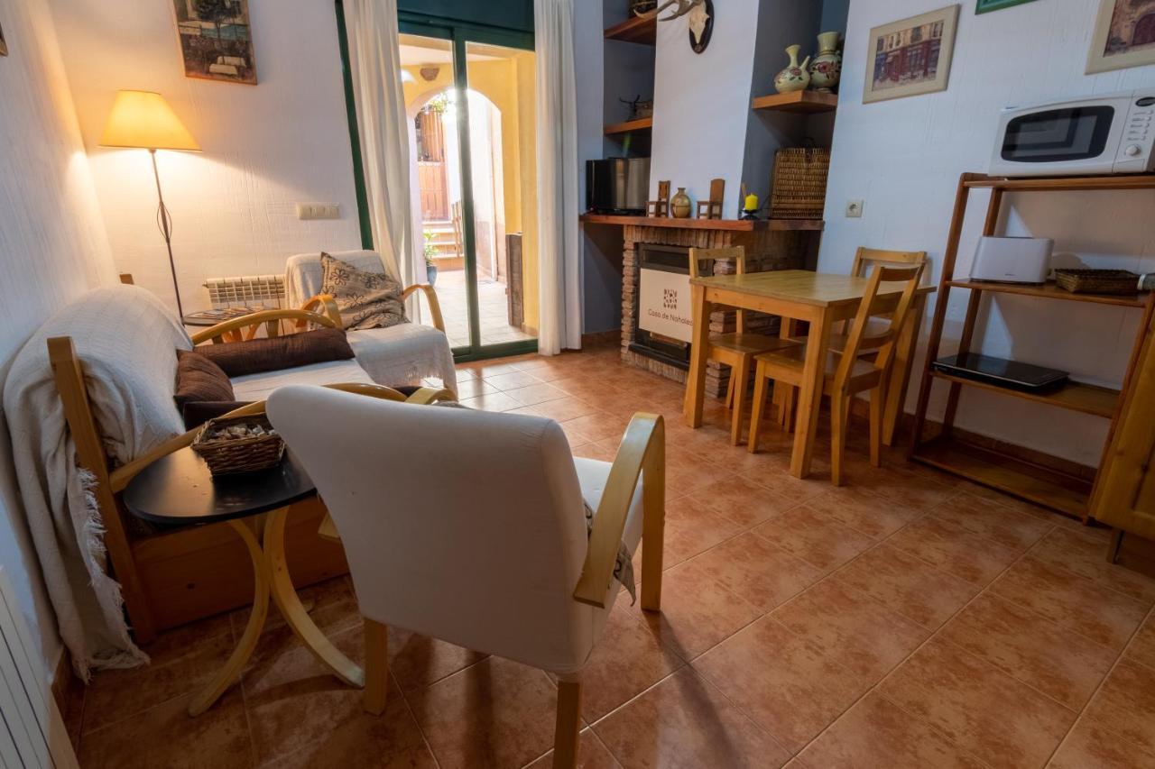 Casa De Nohales Guest House ภายนอก รูปภาพ