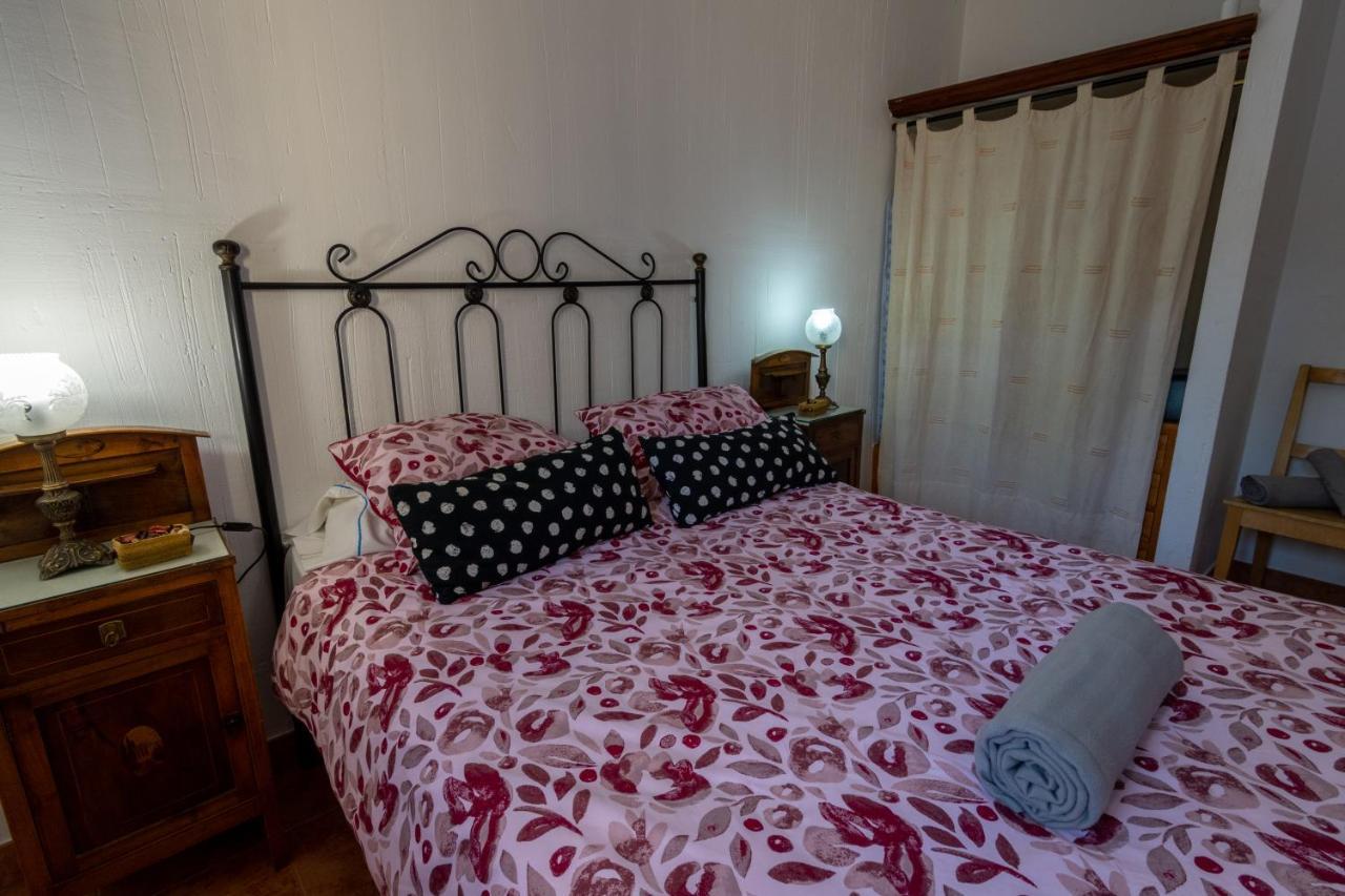 Casa De Nohales Guest House ภายนอก รูปภาพ