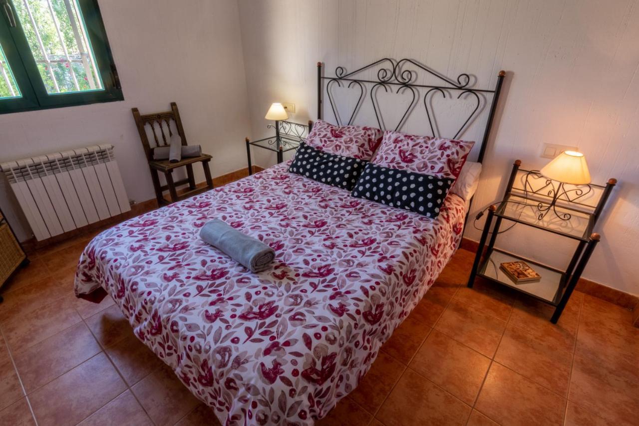 Casa De Nohales Guest House ภายนอก รูปภาพ