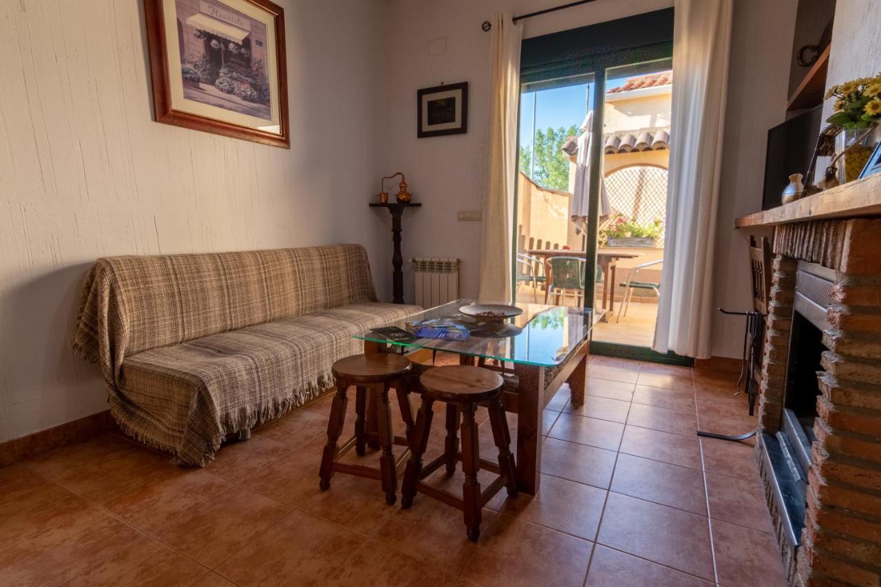 Casa De Nohales Guest House ภายนอก รูปภาพ