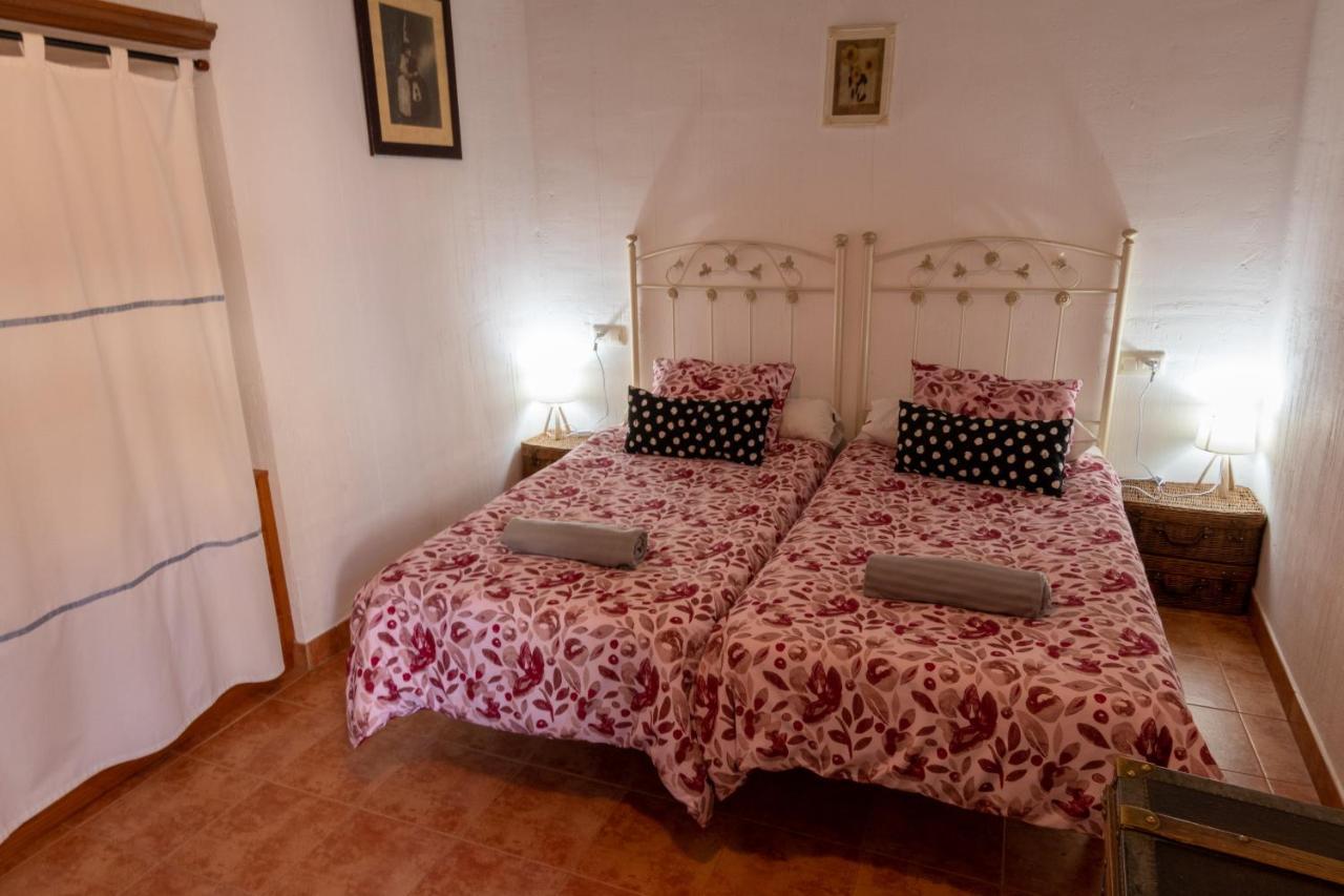 Casa De Nohales Guest House ภายนอก รูปภาพ