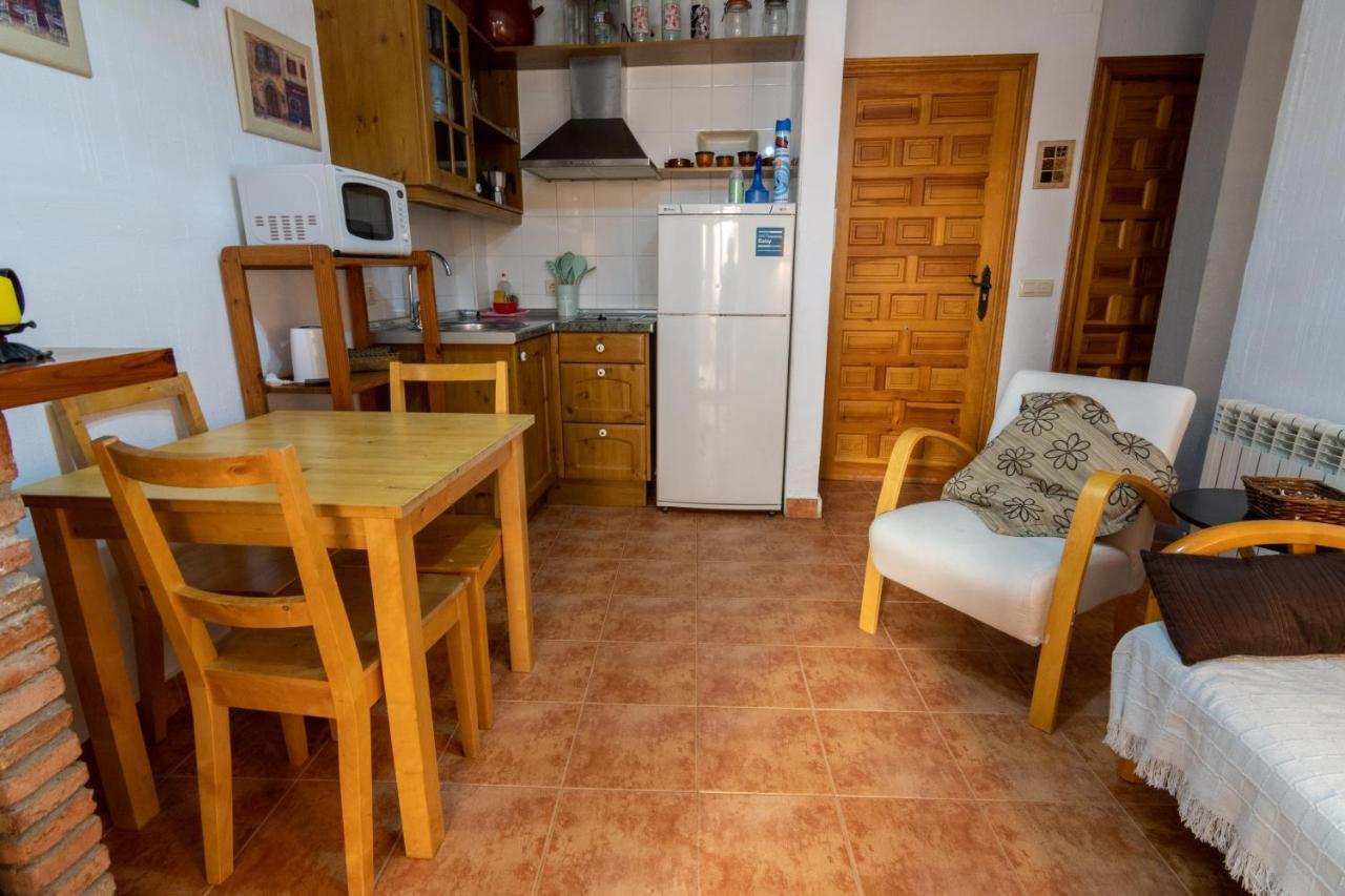 Casa De Nohales Guest House ภายนอก รูปภาพ